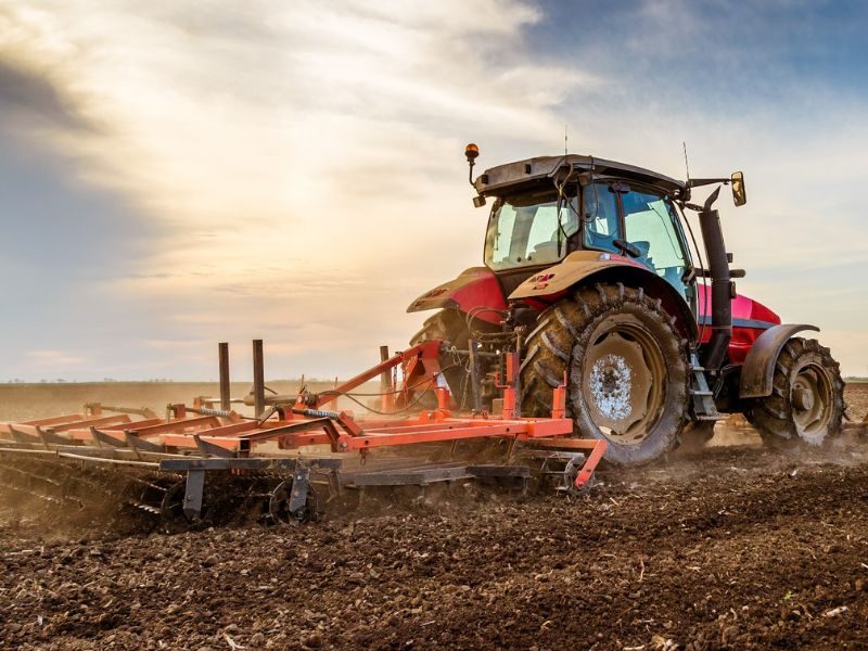 Cilindros hidráulicos en equipos agrícolas y agrícolas