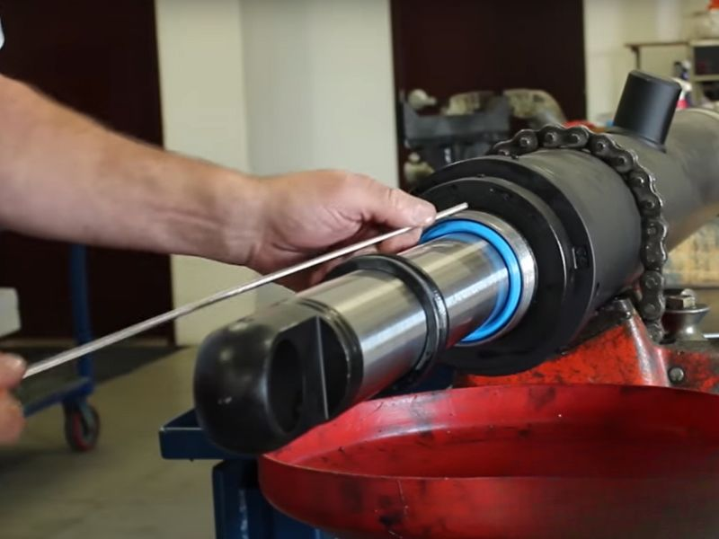 Cómo reconstruir un cilindro hidráulico telescópico